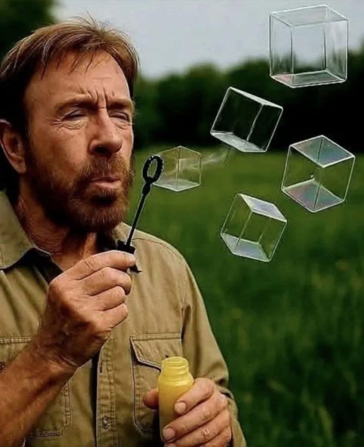 Chuck NORRIS